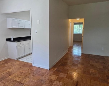10424 Rockville Pike - Photo Thumbnail 9