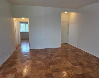 10424 Rockville Pike - Photo Thumbnail 10
