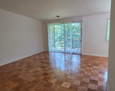 10424 Rockville Pike - Photo Thumbnail 17