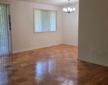 10424 Rockville Pike - Photo Thumbnail 7