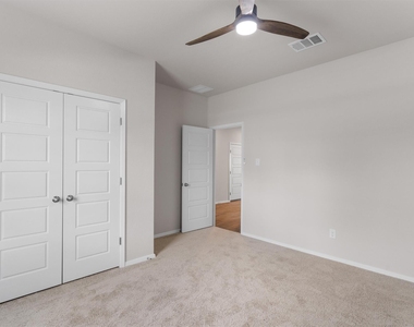 110 Keltic Dr - Photo Thumbnail 23