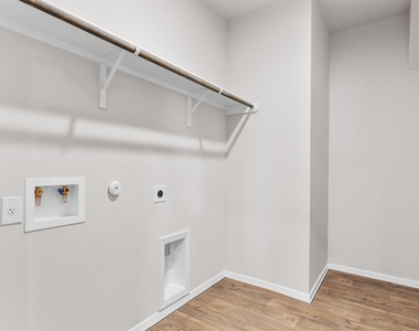 110 Keltic Dr - Photo Thumbnail 27