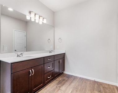 110 Keltic Dr - Photo Thumbnail 17