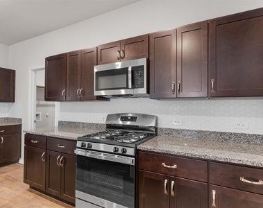 110 Keltic Dr - Photo Thumbnail 12