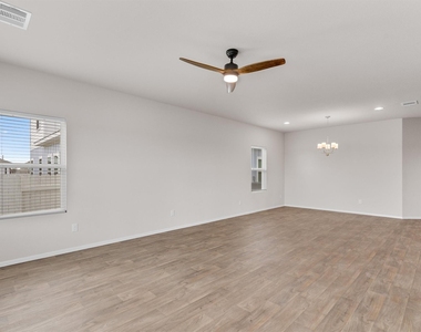 110 Keltic Dr - Photo Thumbnail 8