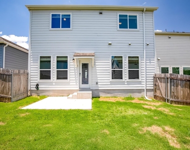 15107 Forum Ave - Photo Thumbnail 24