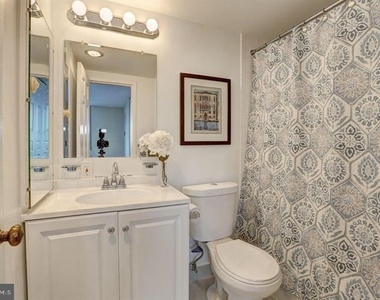 4601 N Park Avenue N - Photo Thumbnail 8
