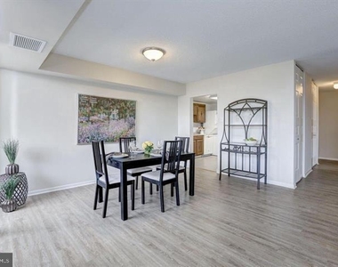 4601 N Park Avenue N - Photo Thumbnail 4