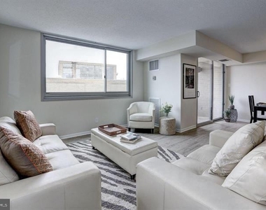 4601 N Park Avenue N - Photo Thumbnail 2