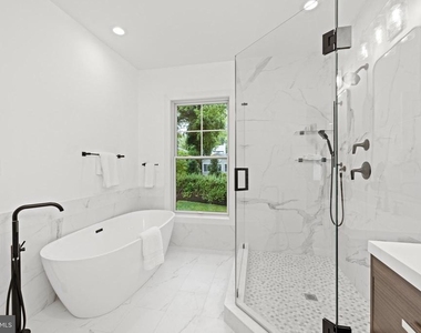 8609 Woodbrook Lane - Photo Thumbnail 26