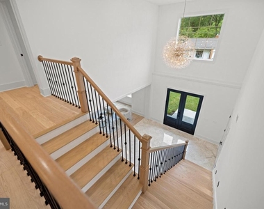 8609 Woodbrook Lane - Photo Thumbnail 20