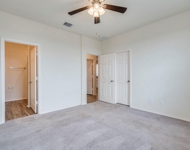 790 Pepperbark Loop - Photo Thumbnail 8