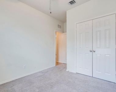 790 Pepperbark Loop - Photo Thumbnail 14