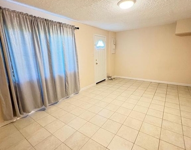 11149 Captains Walk Court - Photo Thumbnail 8