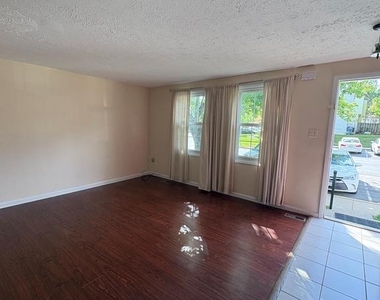 11149 Captains Walk Court - Photo Thumbnail 1