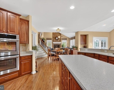 401 Hilton Head Court - Photo Thumbnail 19