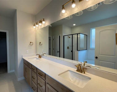 270 Grand Teton Dr - Photo Thumbnail 9