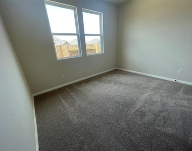 270 Grand Teton Dr - Photo Thumbnail 13
