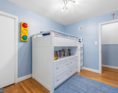 3604 Husted Drive - Photo Thumbnail 18