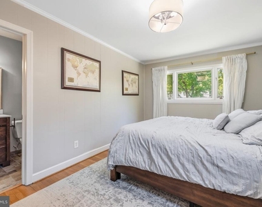 3604 Husted Drive - Photo Thumbnail 14