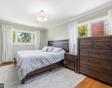 3604 Husted Drive - Photo Thumbnail 13