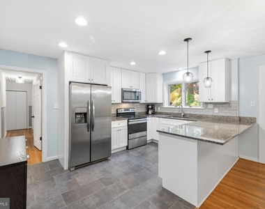 3604 Husted Drive - Photo Thumbnail 8