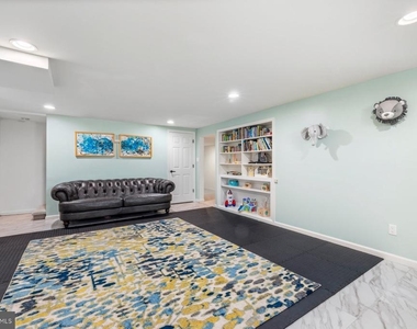 3604 Husted Drive - Photo Thumbnail 24