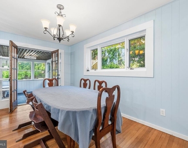3604 Husted Drive - Photo Thumbnail 6
