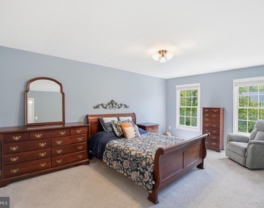 14332 Cartwright - Photo Thumbnail 12