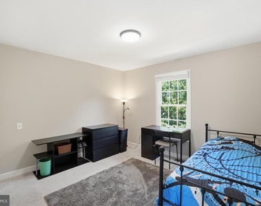 14332 Cartwright - Photo Thumbnail 18