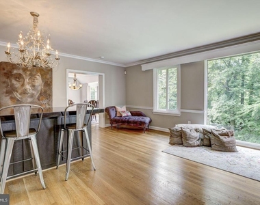 5204 Westwood Drive - Photo Thumbnail 9