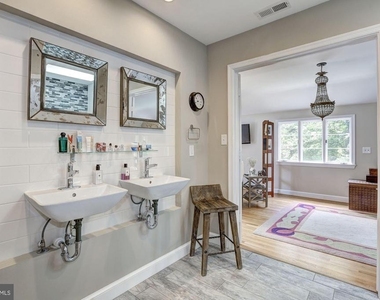 5204 Westwood Drive - Photo Thumbnail 29