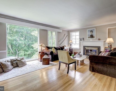 5204 Westwood Drive - Photo Thumbnail 5