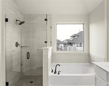 112 Falkland St - Photo Thumbnail 22