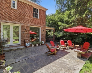 3221 Coquelin Terrace - Photo Thumbnail 35