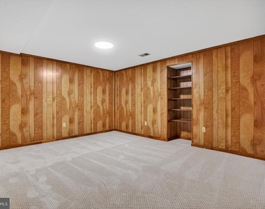 7705 Zulima Court - Photo Thumbnail 30