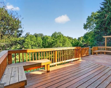 7705 Zulima Court - Photo Thumbnail 31