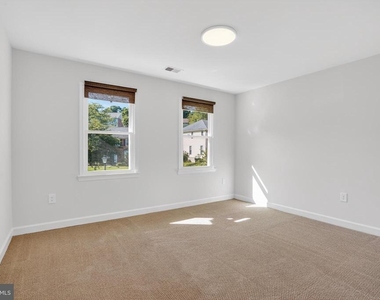 7705 Zulima Court - Photo Thumbnail 20
