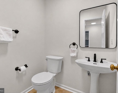 7705 Zulima Court - Photo Thumbnail 15