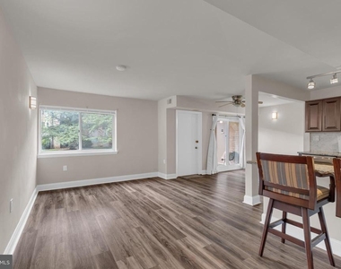 5107 Crossfield Court - Photo Thumbnail 15