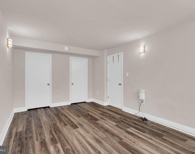 5107 Crossfield Court - Photo Thumbnail 11
