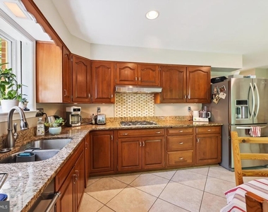6324 Lenox Road - Photo Thumbnail 18