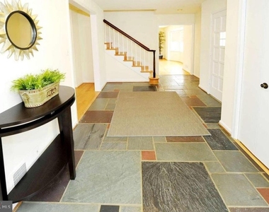 6324 Lenox Road - Photo Thumbnail 7
