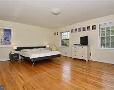 6324 Lenox Road - Photo Thumbnail 21