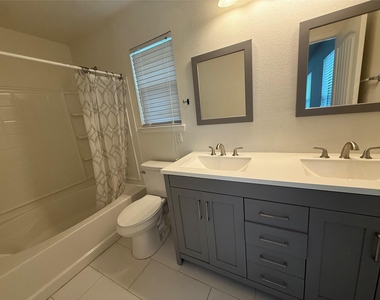 4305 Big Bend Trl - Photo Thumbnail 3