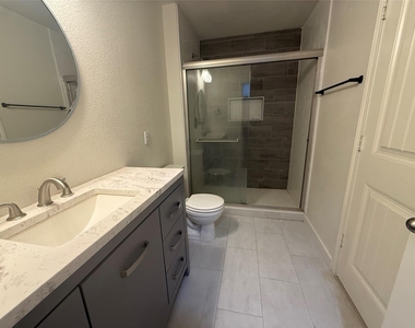 4305 Big Bend Trl - Photo Thumbnail 5
