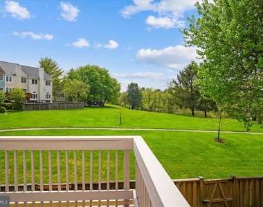 8830 Thomas Lea - Photo Thumbnail 16