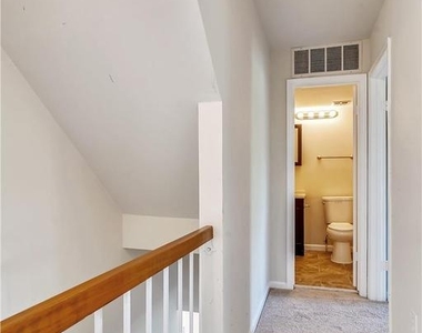 8830 Thomas Lea - Photo Thumbnail 40