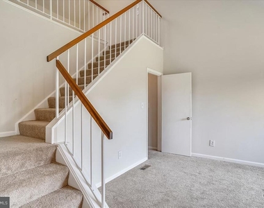 8830 Thomas Lea - Photo Thumbnail 49