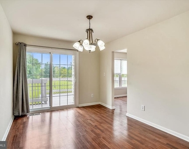 8830 Thomas Lea - Photo Thumbnail 9
